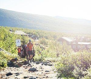 Gruppen börjar vandra mot Kebnekaise