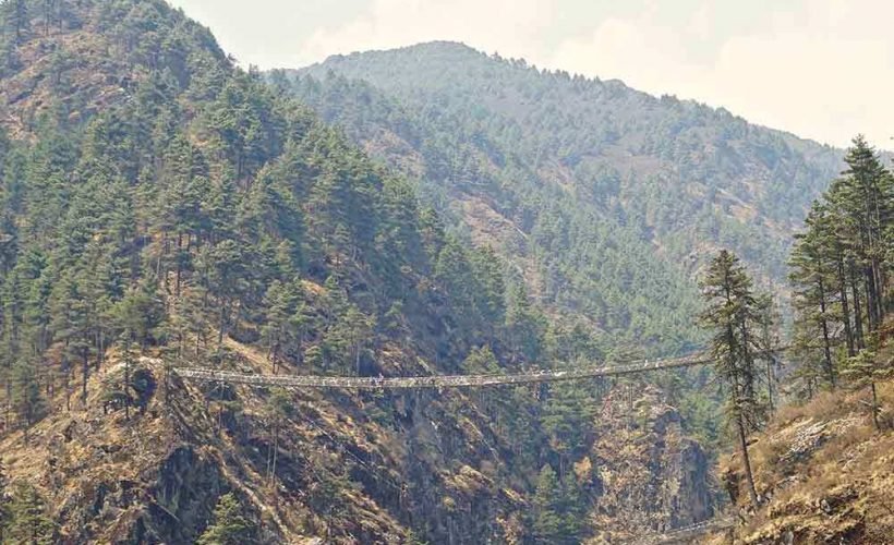 Everest_Basecamp_Bildgalleri_4_Hängbroar (1)