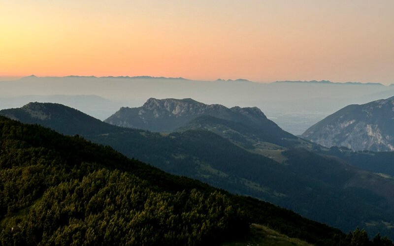 Vandring i Kosovos orörda berg – vandring och genuina byar i Europas nyaste land.
